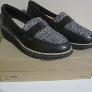 Clarks Womens Sharon Gracie Loafer Size 9W Shoe Black Leather Low Wedge Tweed
